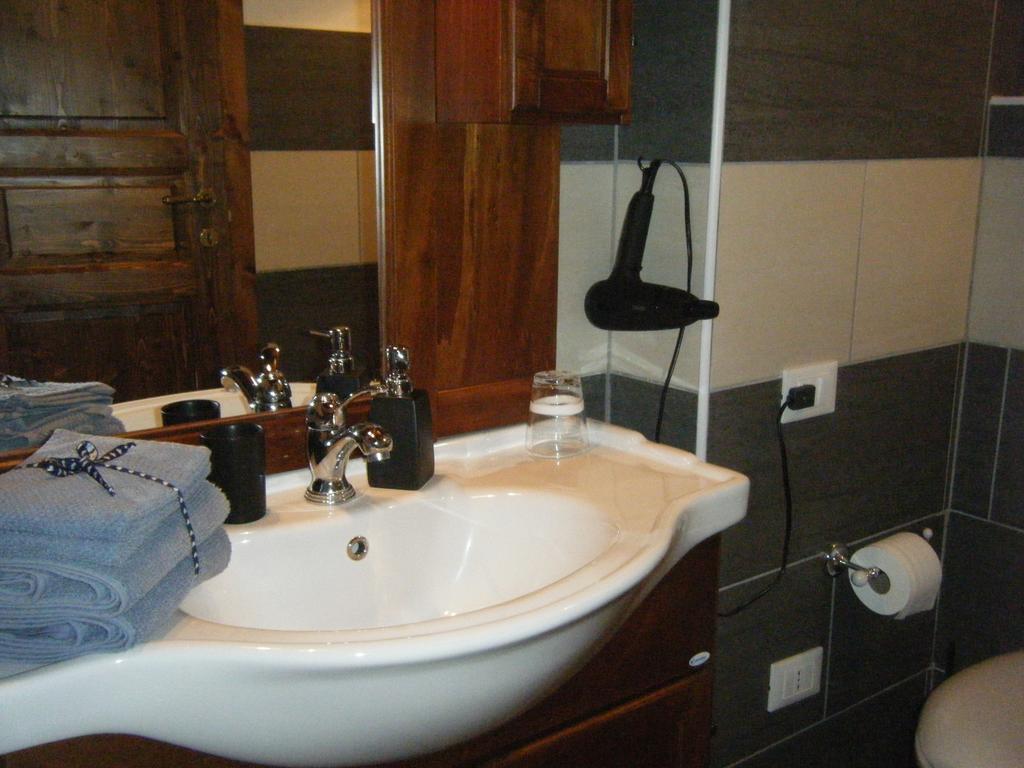 B&B Il Salice Veruno 部屋 写真